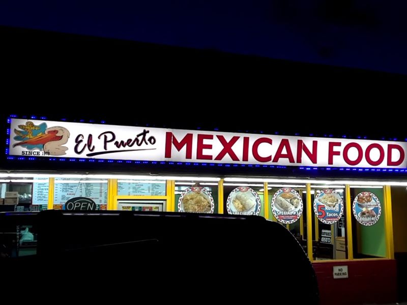 El Puerto Taco Shop exterior